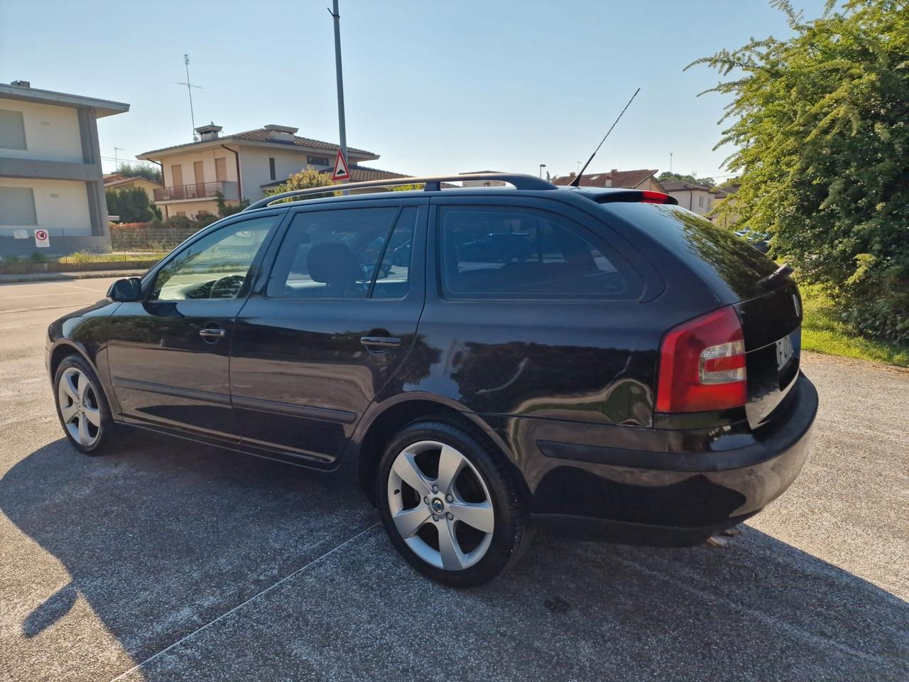 Skoda octavia 1.9 Tdi 105cv DSG Ambiente