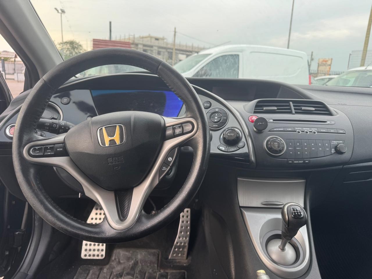 Honda Civic 1.8 i-VTEC 5p. Executive i-P