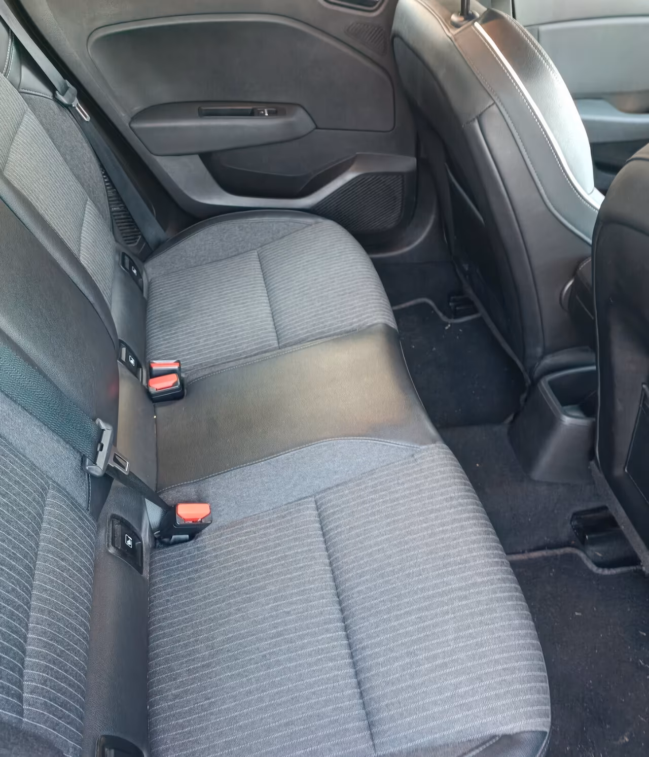 Renault Clio Full Hybrid E-Tech 140 CV 5 porte Intens
