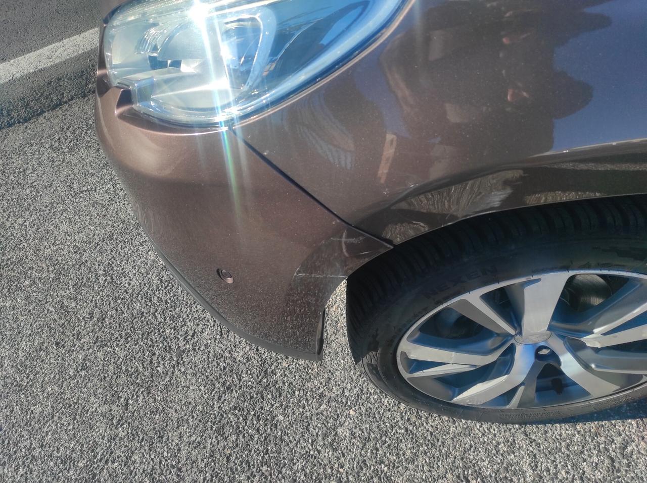 Peugeot 2008 1.6 VTi 120CV Allure
