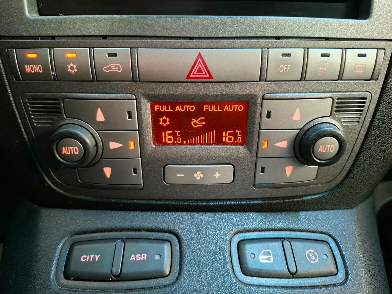 Lancia Musa 1.3 Mjt 95cv Diva 2011