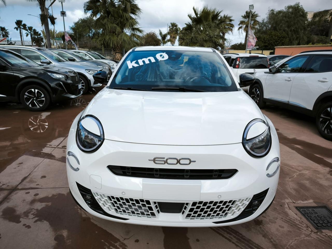 Fiat 600 Hybrid 110 CV DCT MHEV Serie Speciale Icon