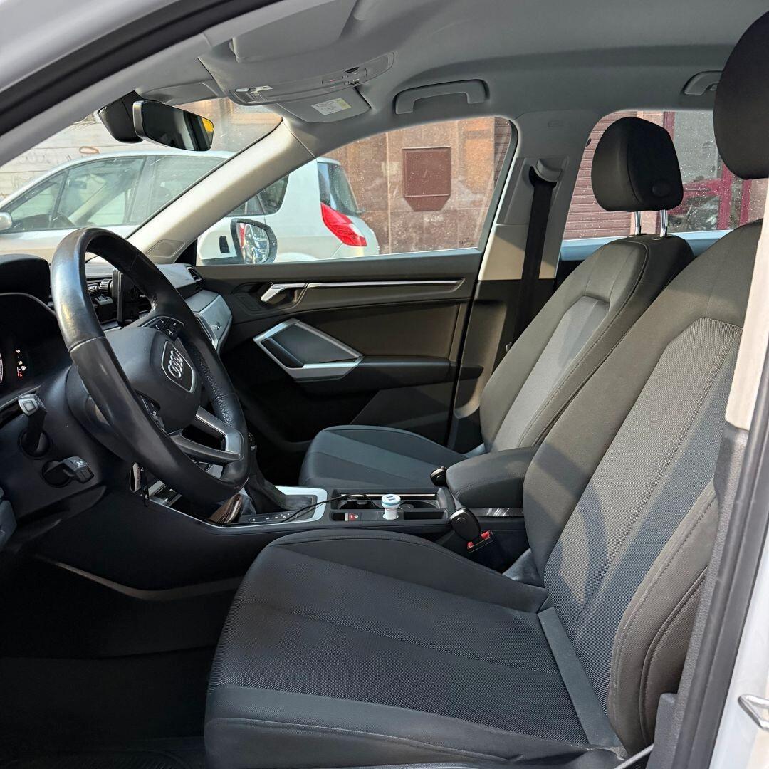 Audi Q3 35 TDI S tronic Business Advanced