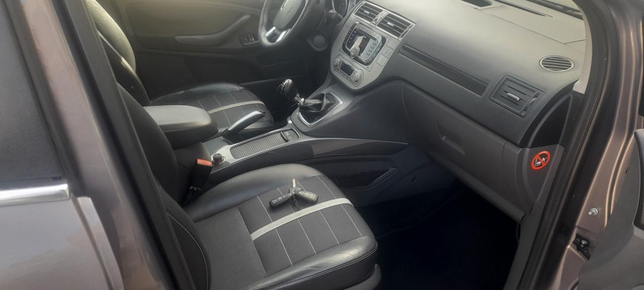 Ford Kuga 2.0 TDCI 163 CV 4WD Powershift Titanium
