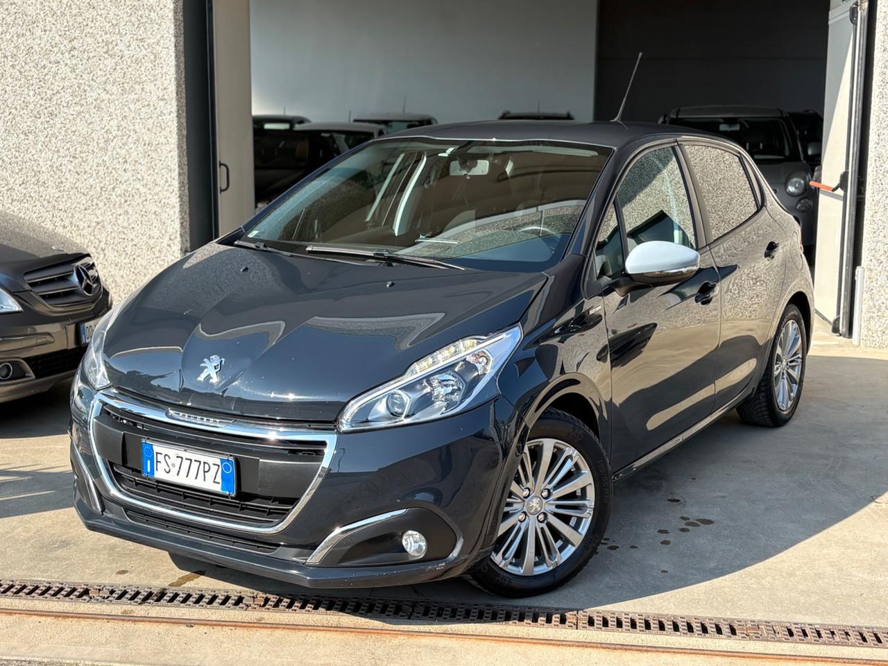 Peugeot 208 BlueHDi 75 S&S 5 porte Active NEOPATENTATI