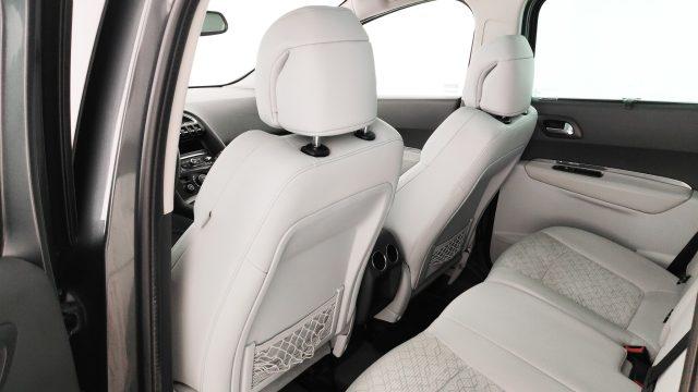PEUGEOT 3008 BlueHDi 150 S&S Business