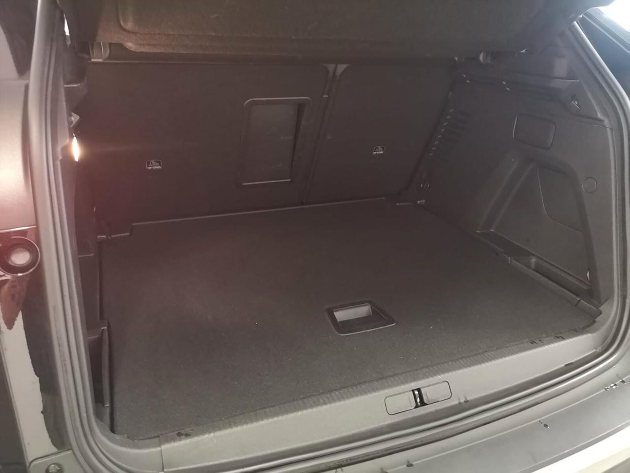 PEUGEOT 3008 1.5BlueHDi 130CV EAT8 S&S Allure 2024