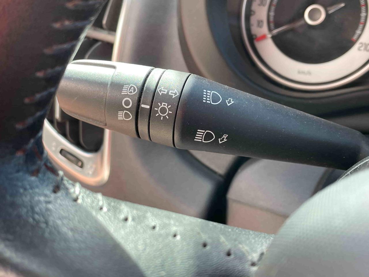 Fiat 500L Living 1.6 Multijet 105 CV Lounge 7 POSTI / NEOPATENTATI