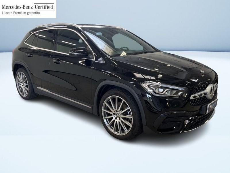 Mercedes-Benz GLA 200 D PREMIUM AUTO