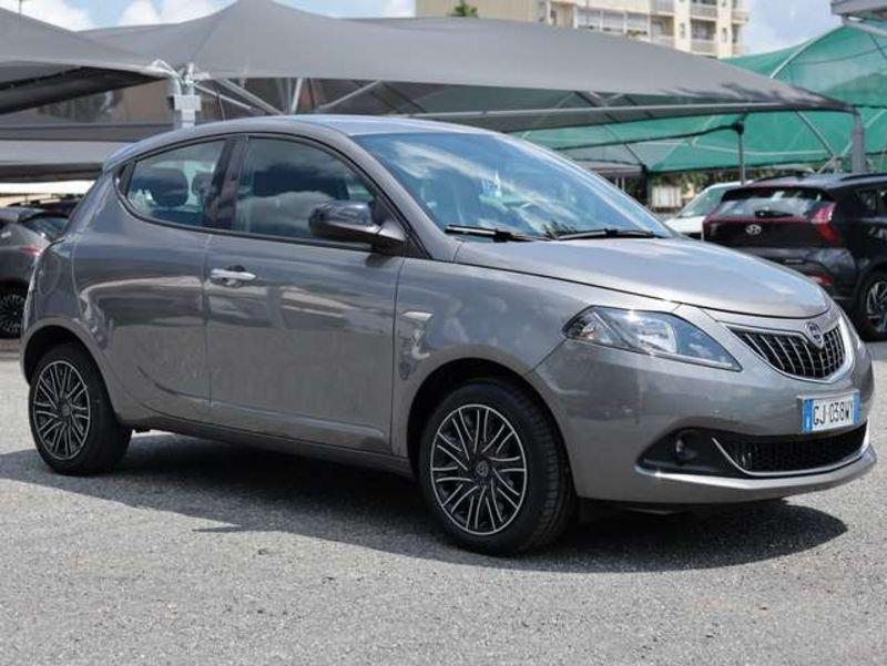 Lancia Ypsilon 1.0 firefly hybrid Gold s