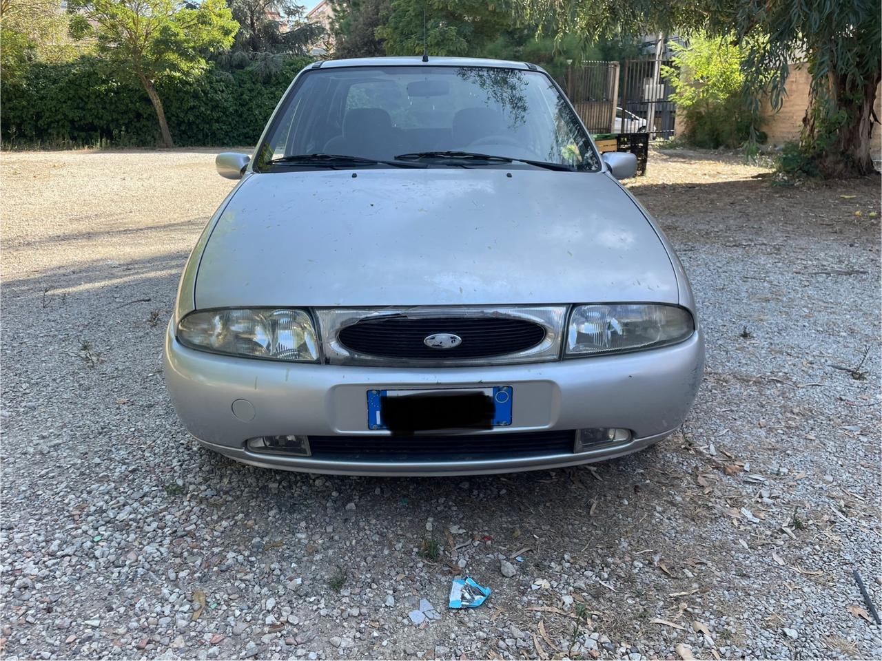 Ford Fiesta 1.4i 16V cat 5 porte Ghia