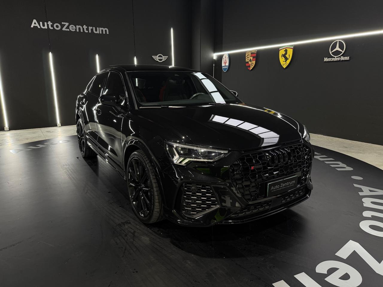 Audi Q3 RS quattro S tronic