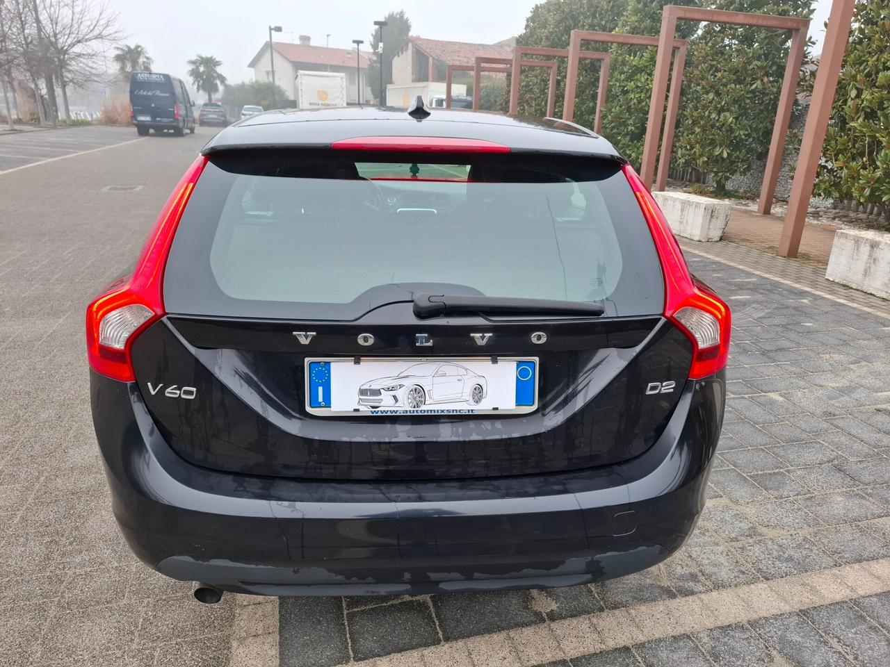 Volvo V60 D2 1.6 D 115cv 6 Marce ok Neopatentati