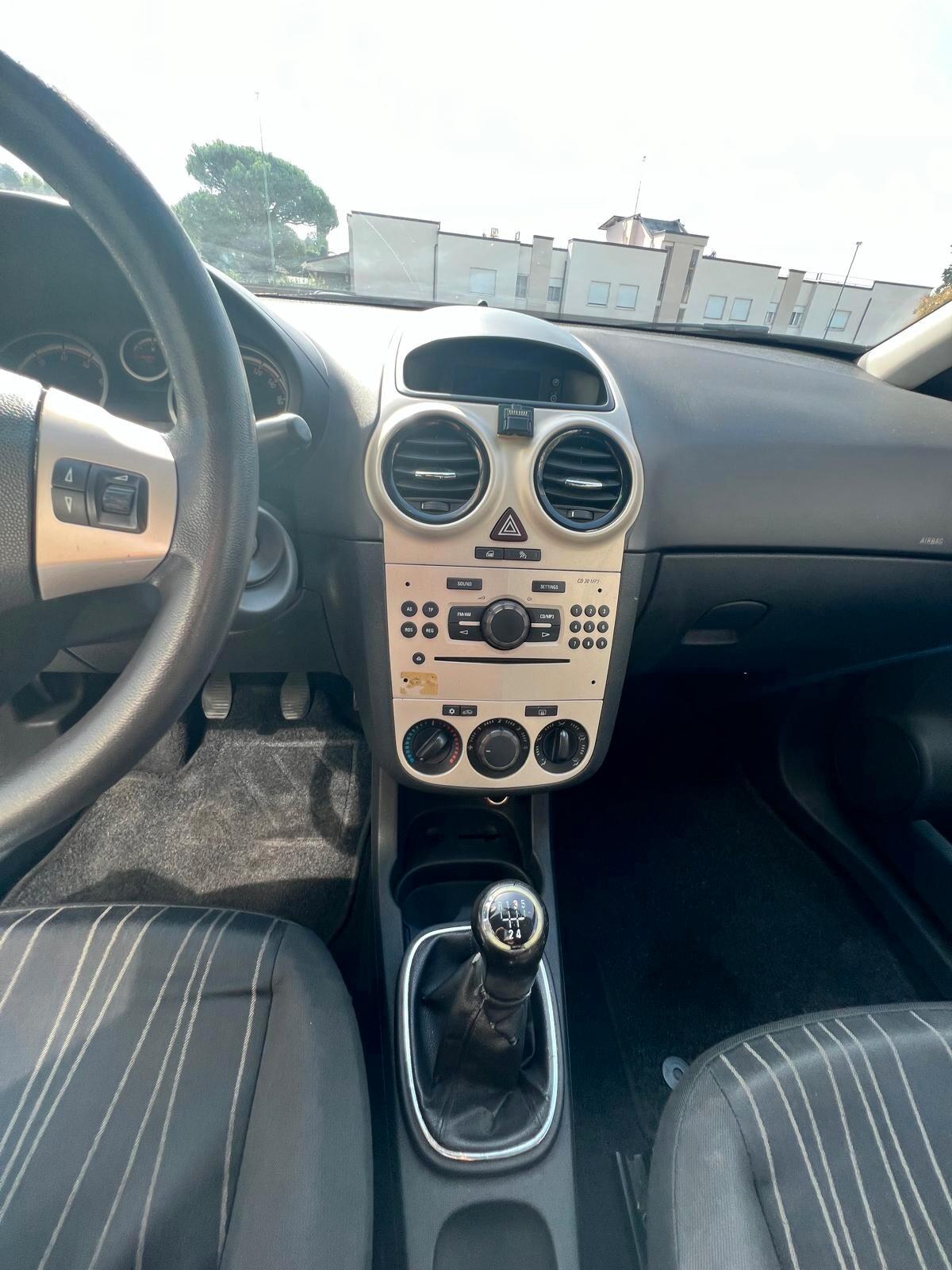 Opel Corsa 1.0 12V 3 porte Club