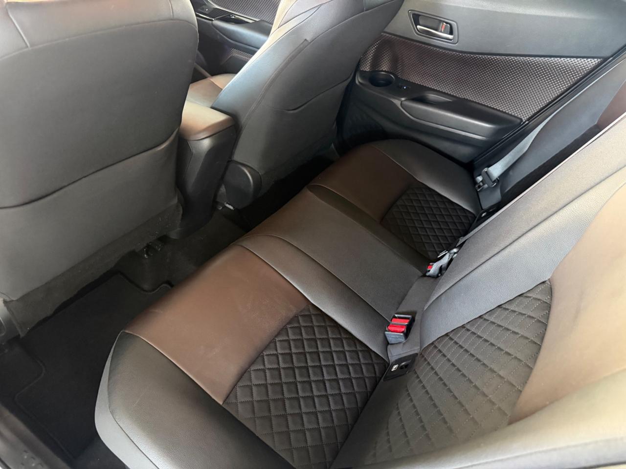 Toyota C-HR 1.8 Hybrid E-CVT Lounge