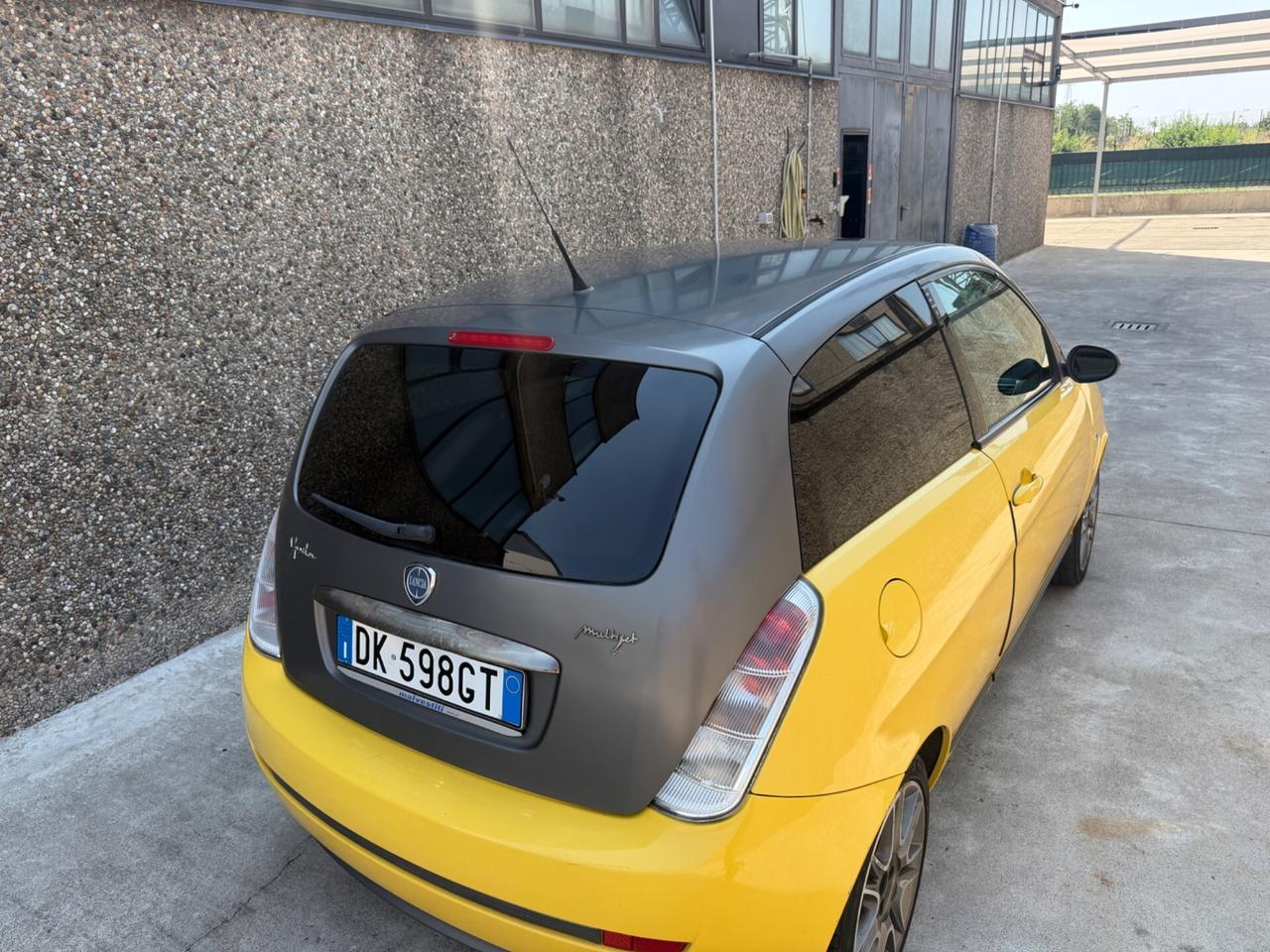 LANCIA YPSILON 1.3 MJT 90CV MOMO-DISIGN