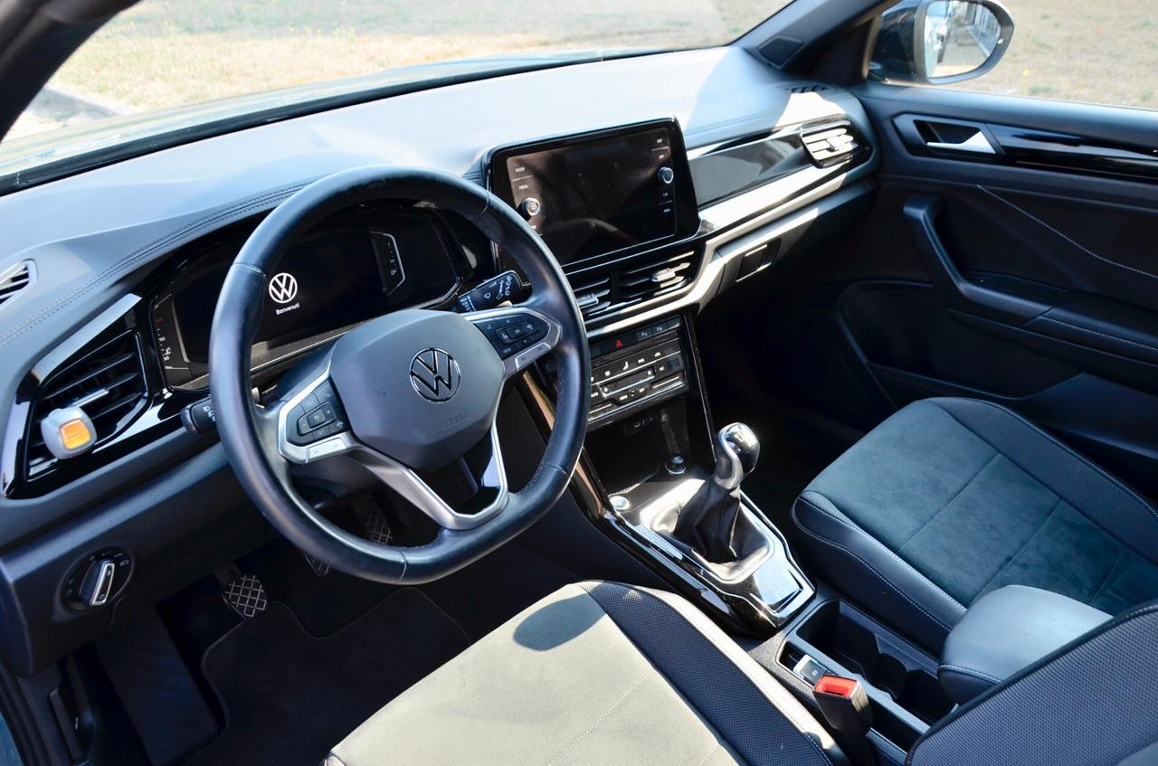 VW T-ROC 1.0 TSI STYLE 110cv, UNICOPROPRIETARIO, GARANZIA VW 9/2027, UFF ITALIANA, SERVICE VW, BLACK PACK, FARI IQ LED, PERMUTE