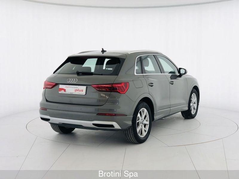 Audi Q3 35 TFSI Business Advanced