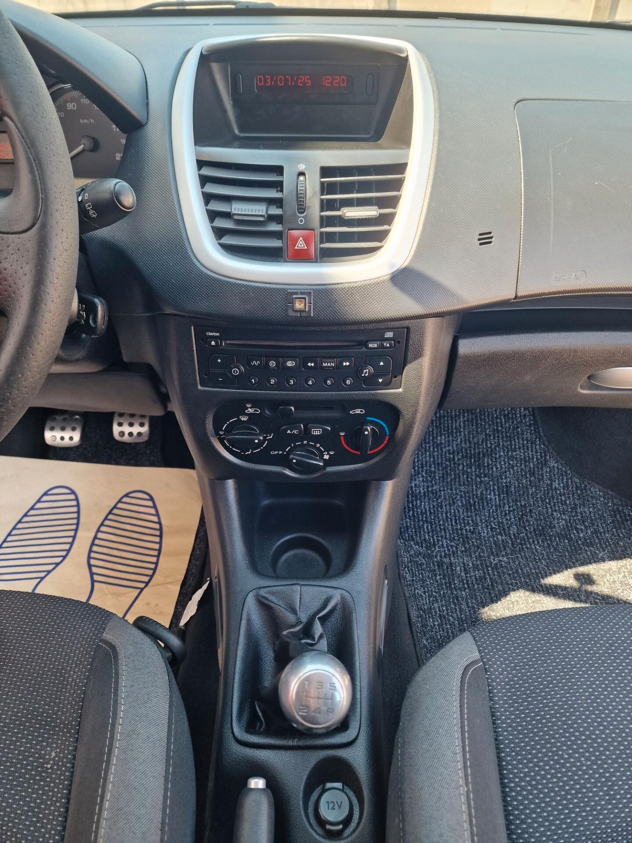Peugeot 206 Plus 1.1 60CV 5p. distribuzione ok.