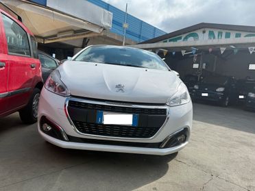 PEUGEOT 208 CON SOLI 20 MILA KM! AUTOMATICA!