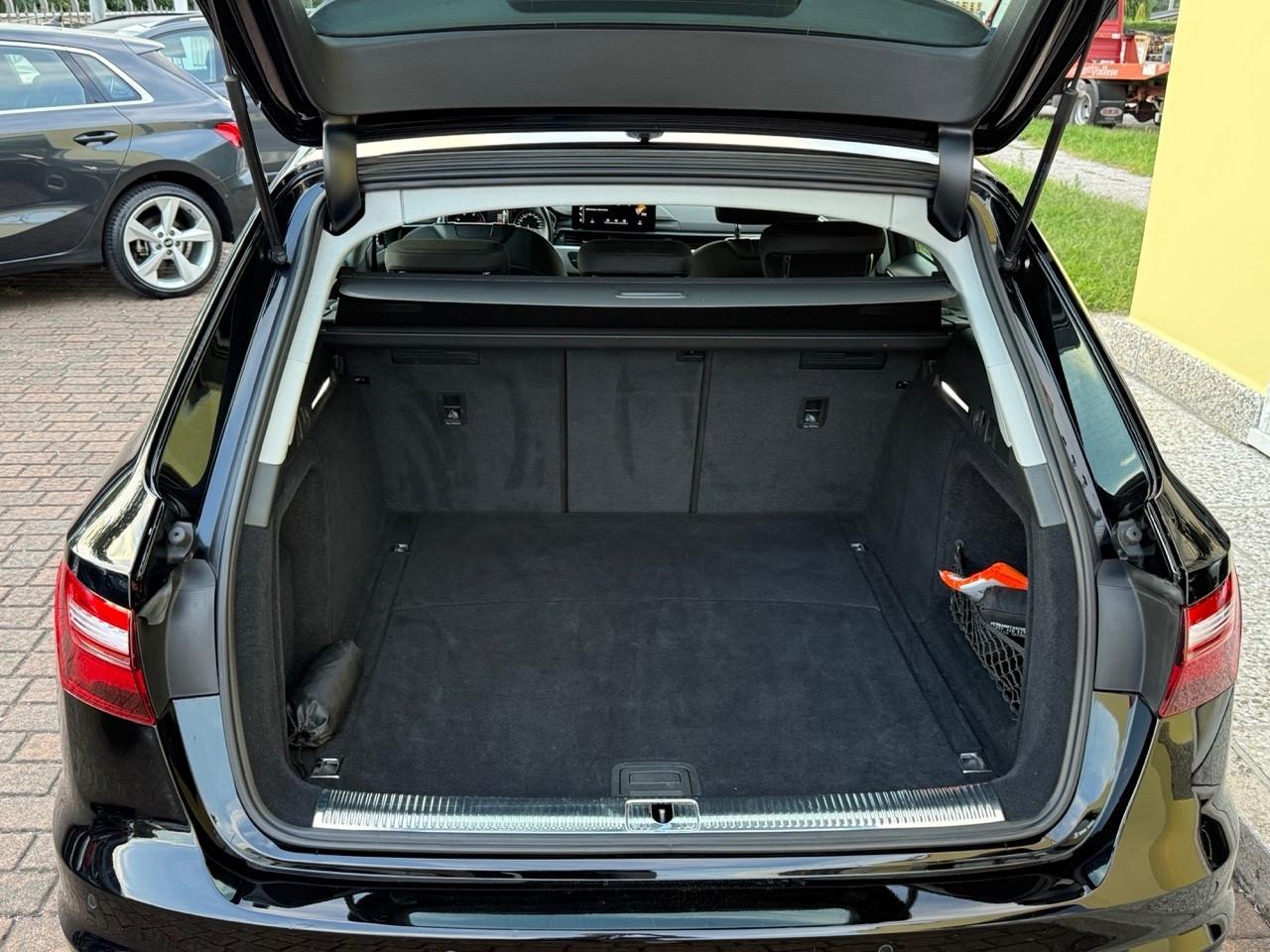 Audi A4 Avant 30 TDI/136 CV S tronic PREZZO REALE