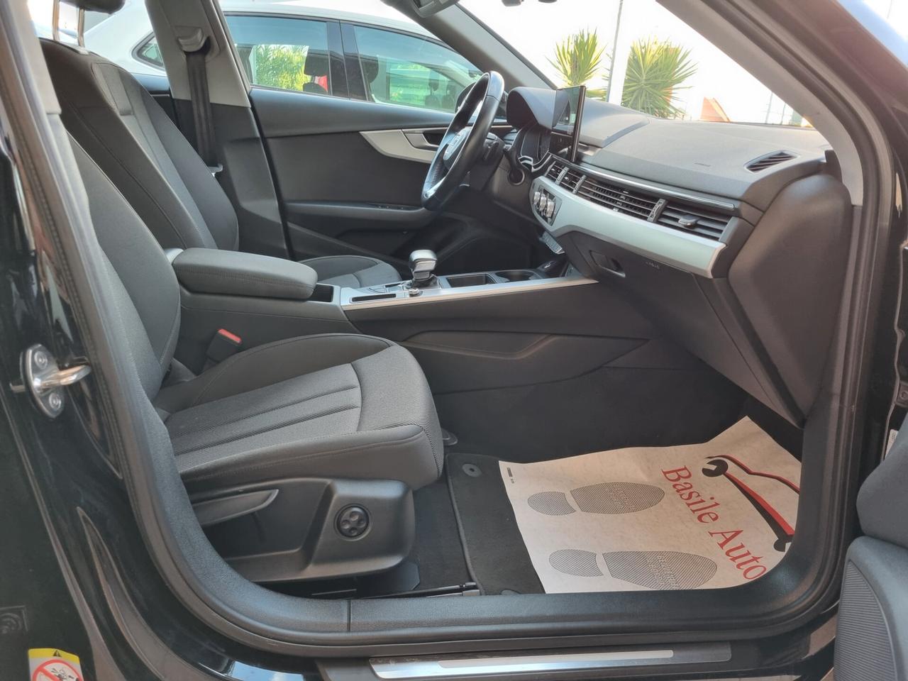 Audi A4 V Avant 30 2.0 tdi mhev 136cv s-tronic