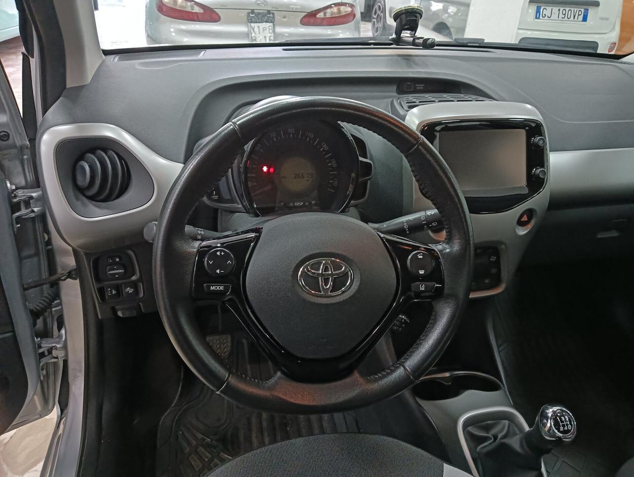 Toyota Aygo 1.0 VVT-i 72 CV 5 porte x-trend MMT