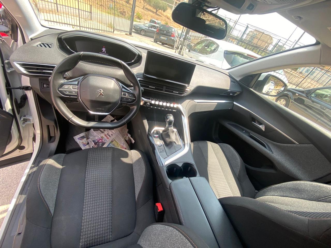 Peugeot 3008 BlueHDi 130 S&S Active Pack