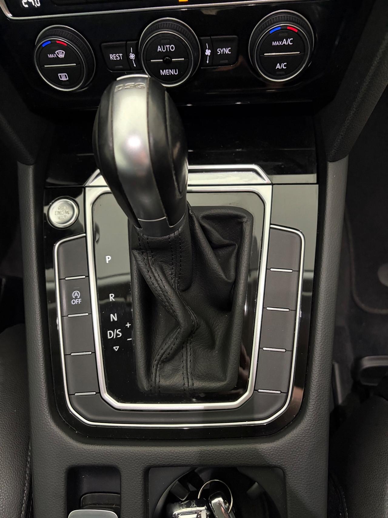 VOLKSWAGEN PASSAT VARIANT 2.0 TDI DSG EXECUTIVE