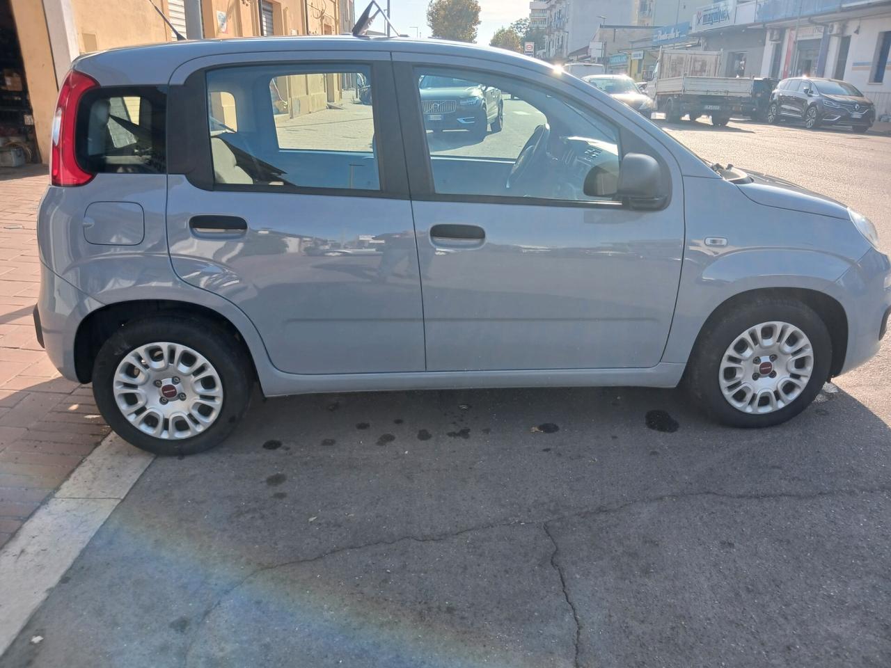 auto pari al nuovo !!