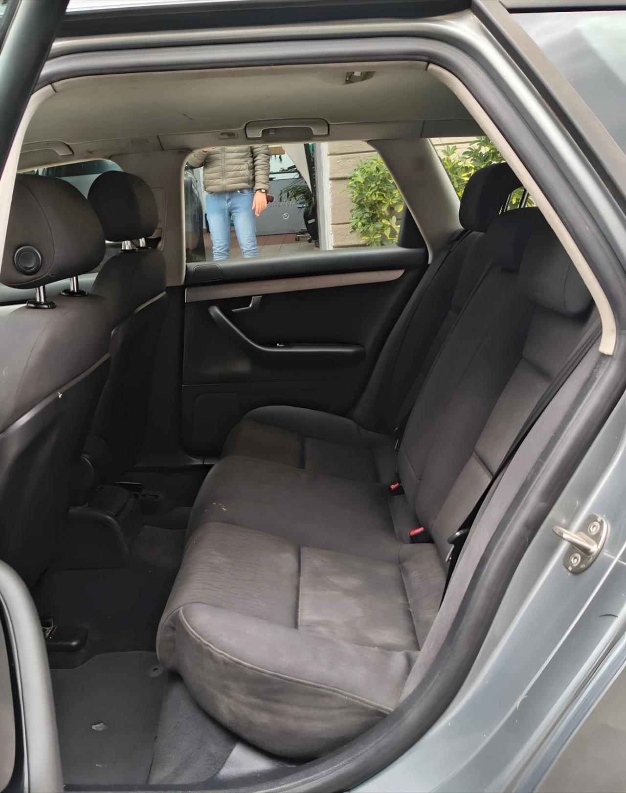 Audi A4 2.0 16V TDI Avant- KM 166000