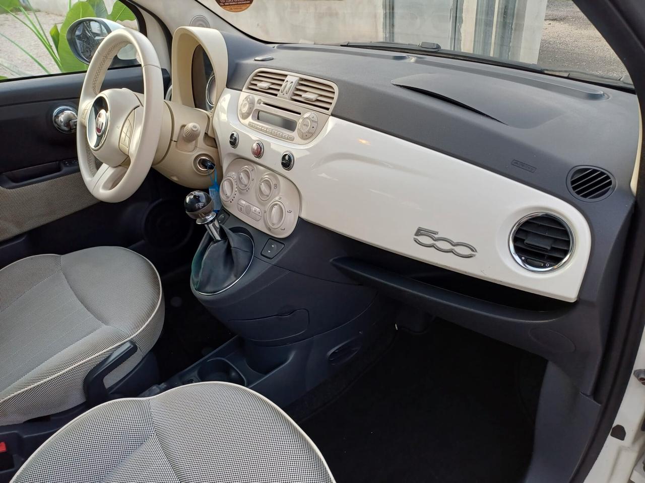Fiat 500 1.2 Lounge 150MILA KM - 2013