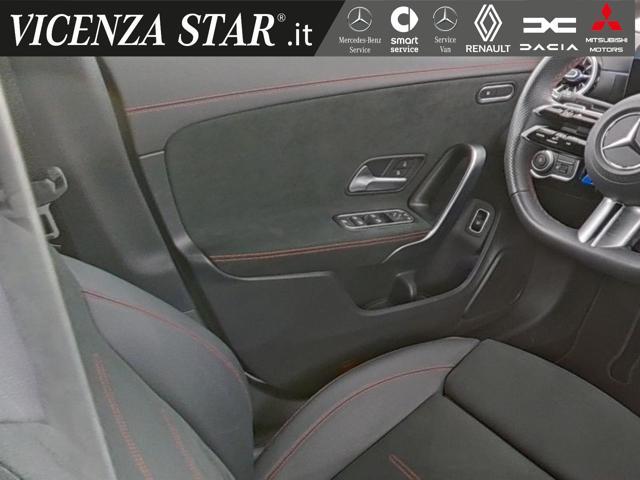 MERCEDES-BENZ CLA 200 d COUPÉ PREMIUM AMG