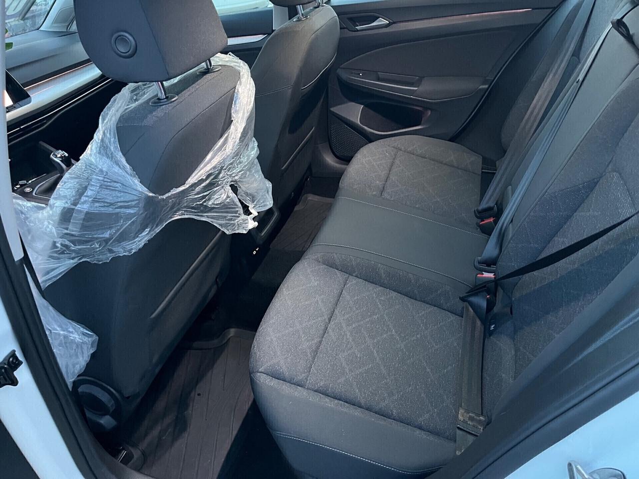 Volkswagen Golf 1.0 TSI EVO -LIFE-