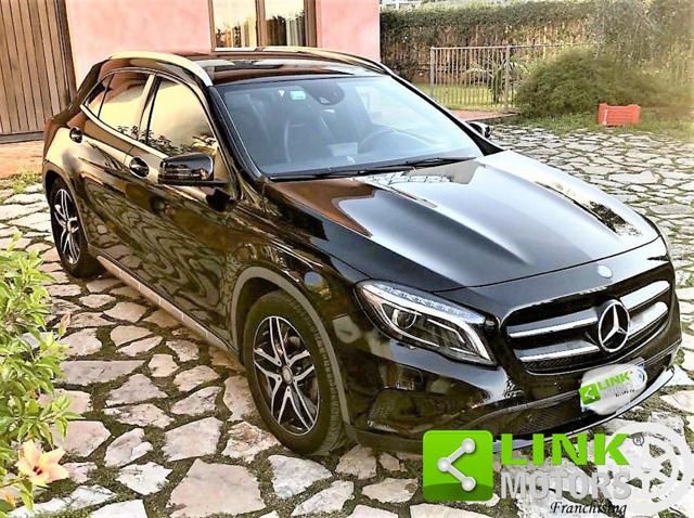 MERCEDES-BENZ GLA 200 CDI Premium