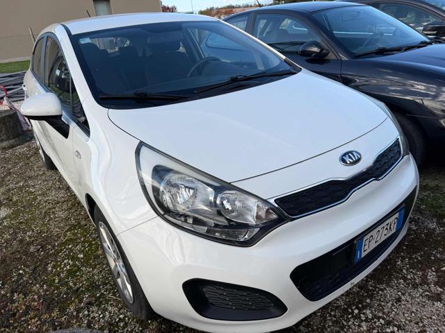 KIA Rio 1.1 CRDi WGT 5p. EX senza nessun lavoro da fare