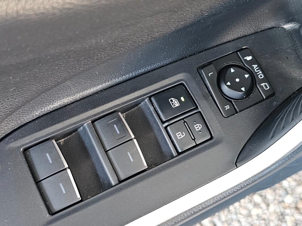 Toyota RAV 4 RAV4 2.5 HV (222CV) E-CVT AWD-i Active Business