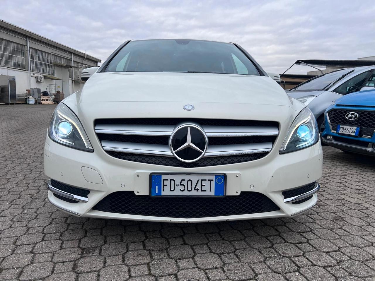 Mercedes-benz B 180 d Premium