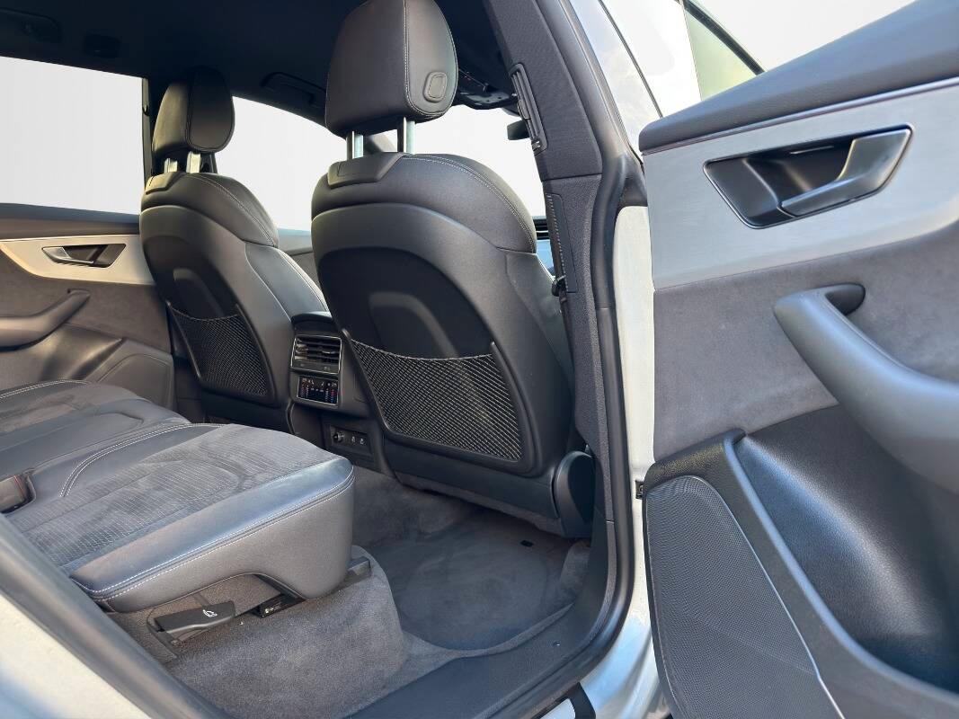 Audi Q8 3.0 TDI 286CV S line edition quattro Garanzia Audi