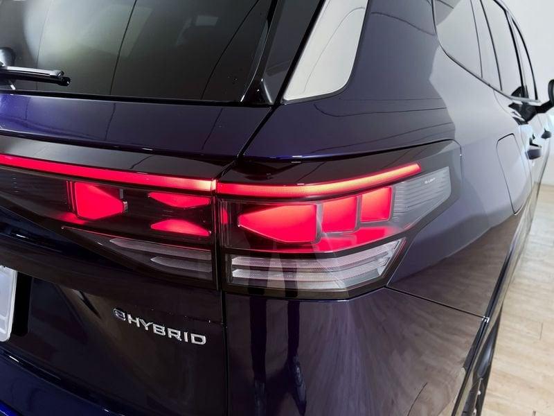 Volkswagen Tayron 1.5 TSI eHybrid DSG R-Line Plus