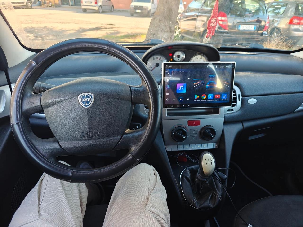 Lancia Ypsilon 1.2 Argento raptop modificata