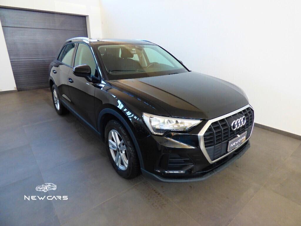 Audi Q3 35 TDI S tronic Business
