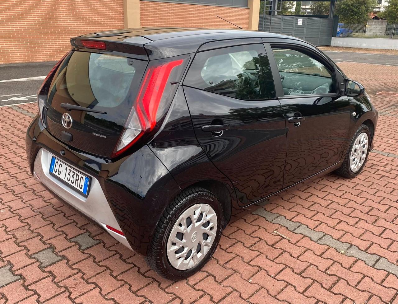 TOYOTA AYGO CAMBIO AUTOMATICO 5 P. 1.0
