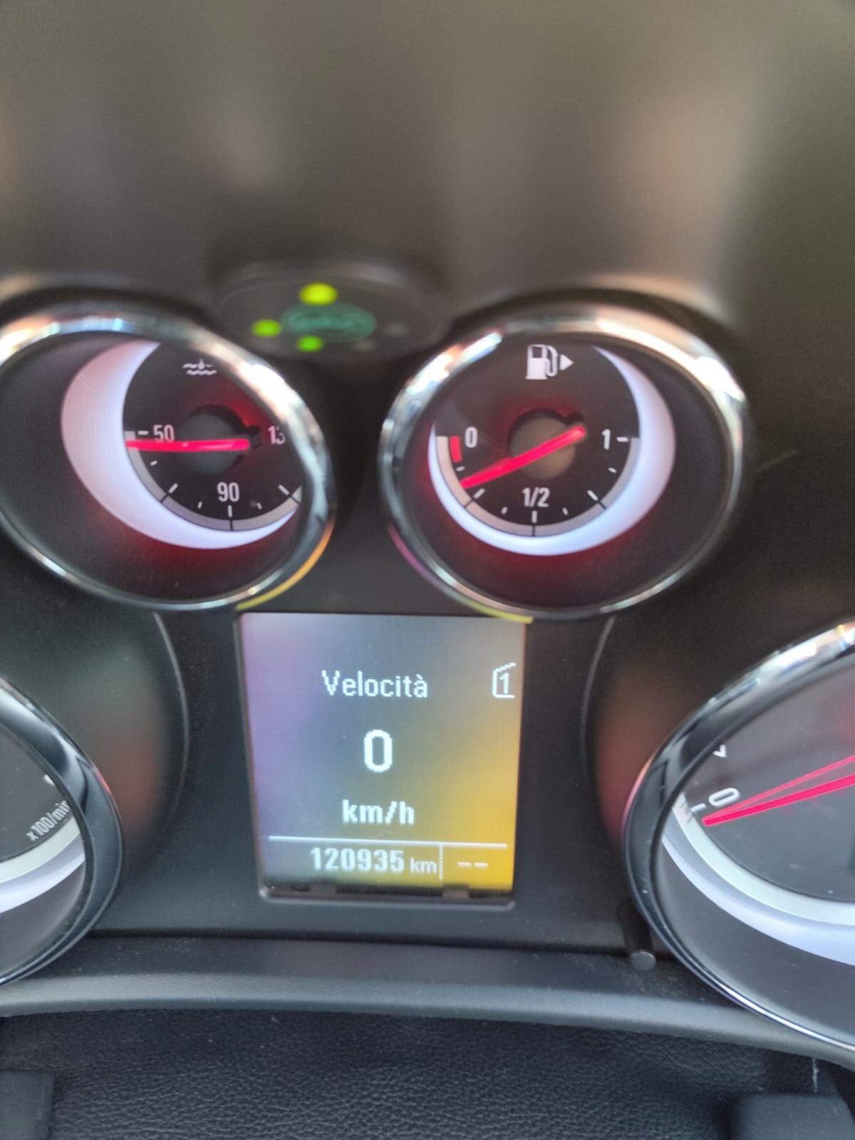 Opel Astra GTC 1.4 Turbo 140CV S&S 3 porte Cosmo