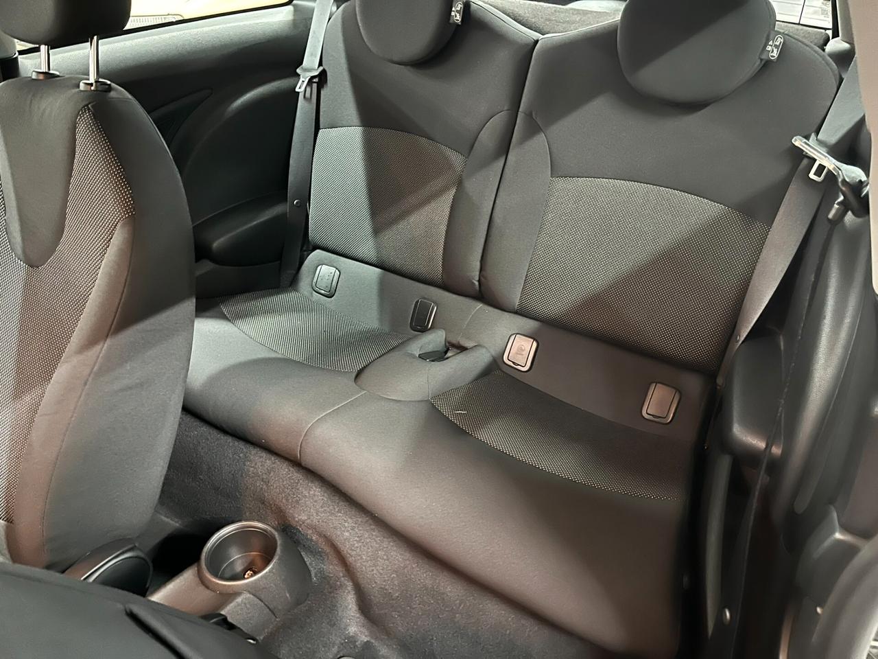 Mini 1.4 solamente 90mila km