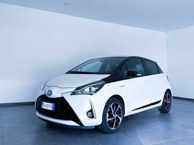 Toyota Yaris 1.5 Hybrid 5 porte Trend 'White Edition'