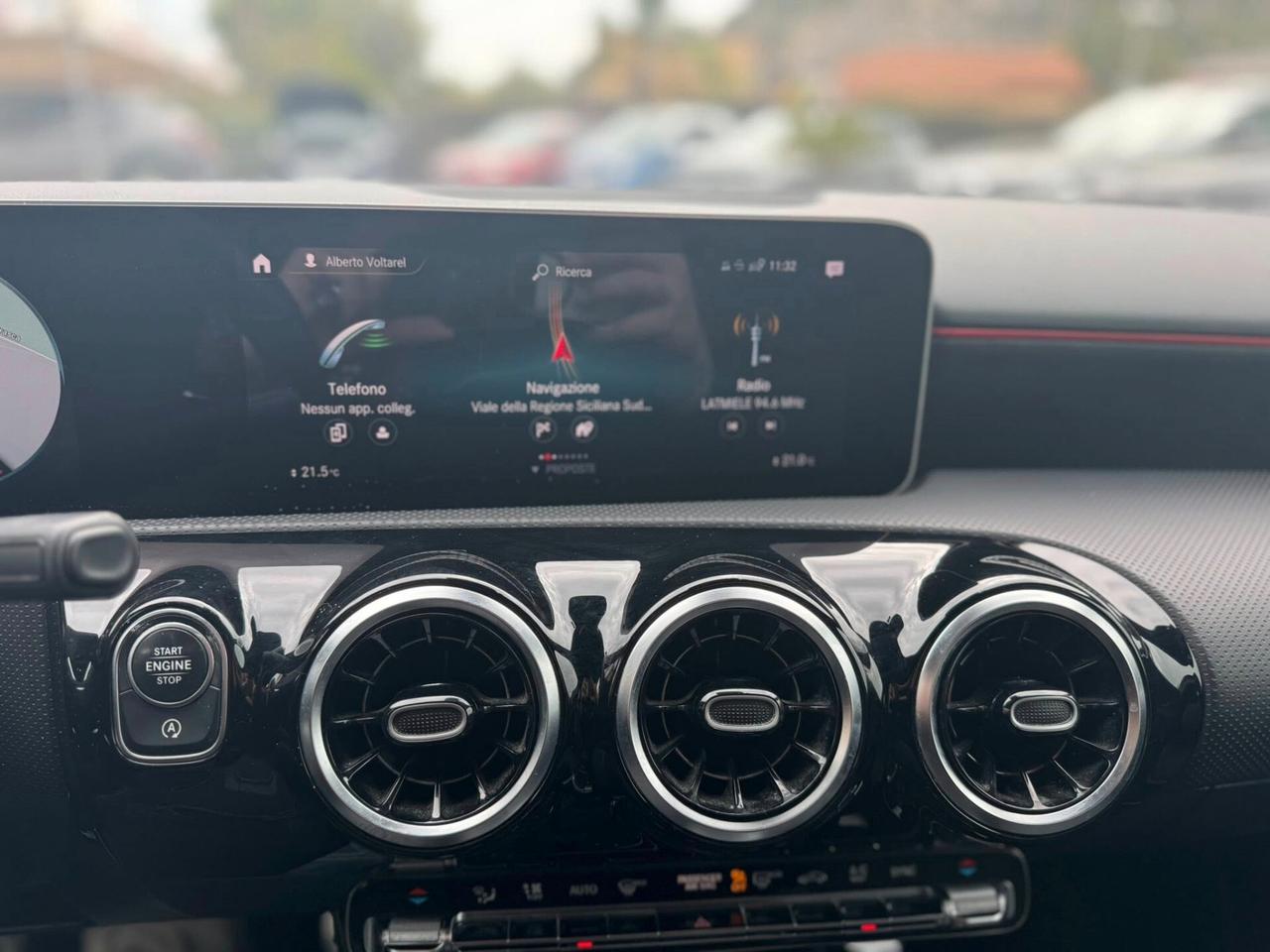 MERCEDES A200d PREMIUM AMG NIGHT EDITION