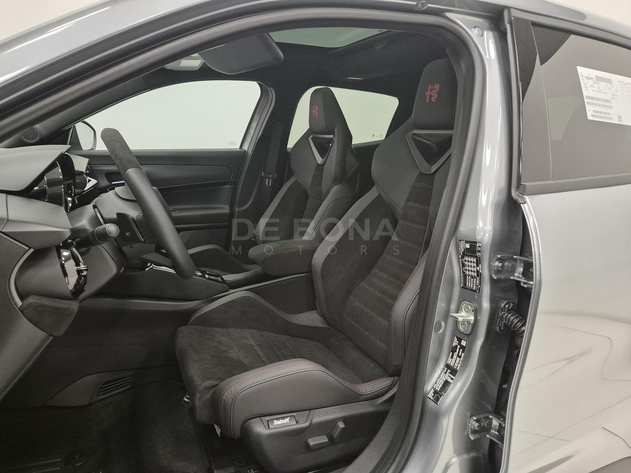 Alfa Romeo Junior 1.2 ibrida speciale 145cv edct6