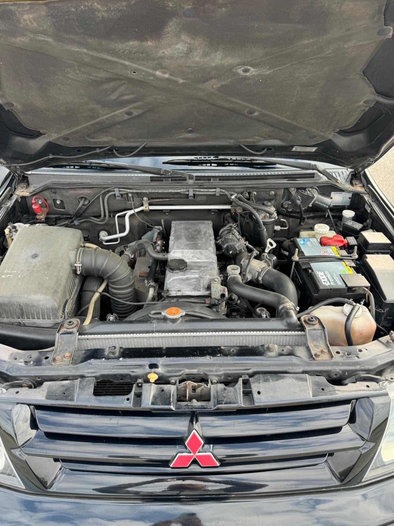 Mitsubishi Pajero 3.2 16V DI-D 3p. GLS2