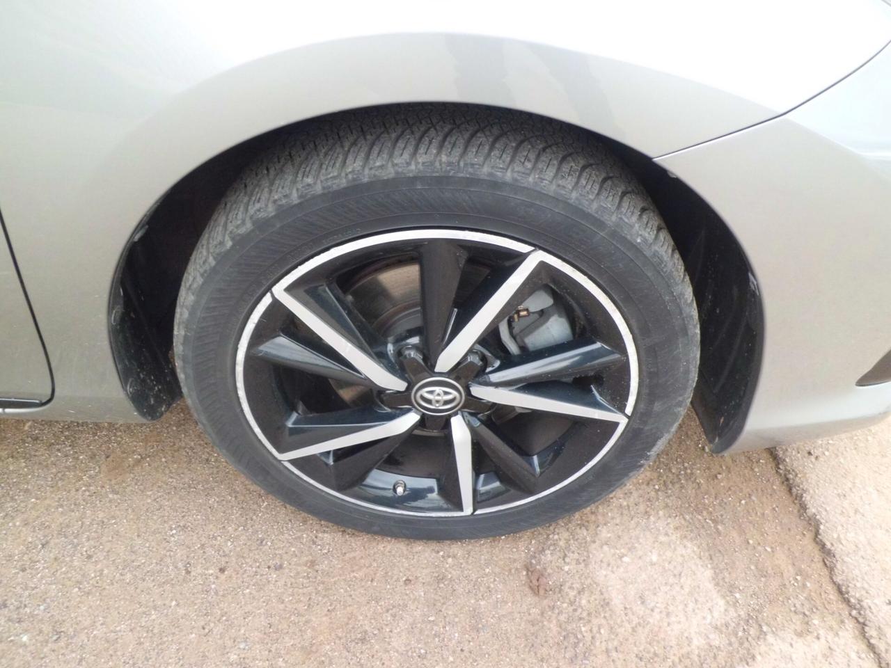 Toyota Auris Touring Sports 1.8 Hybrid Active